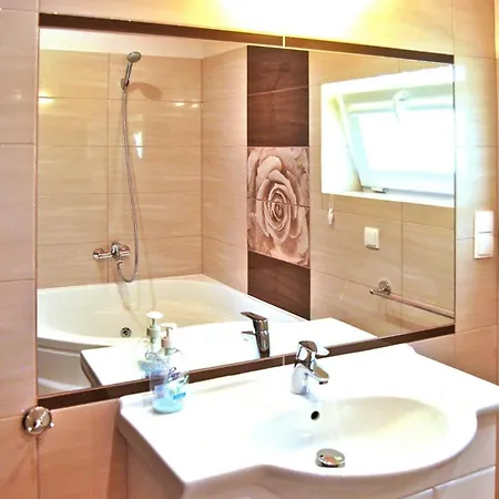 In Near Baltic Coast, Cleaning Included Holiday home Zitzmin